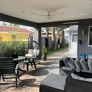 Apartamento Brown's 1 Bedroom, Palm Beach